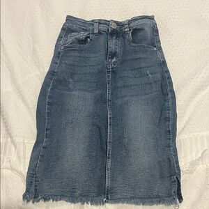 SHEIN Blue Denim Skirt with Frayed Hem